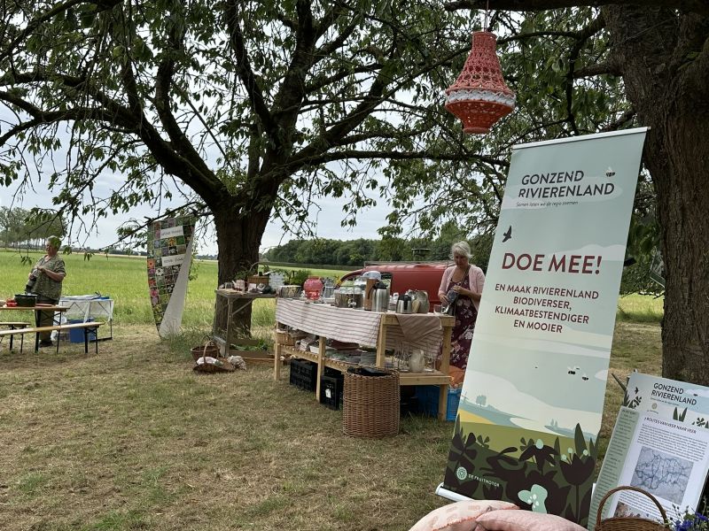 De Aanschuiftafel komt er weer aan!